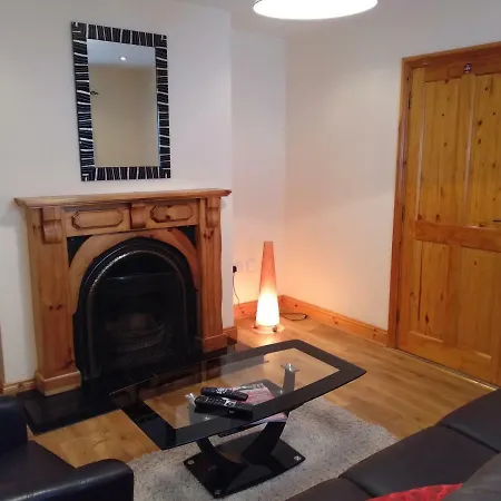 Townhouse 4 Barrow Lane *