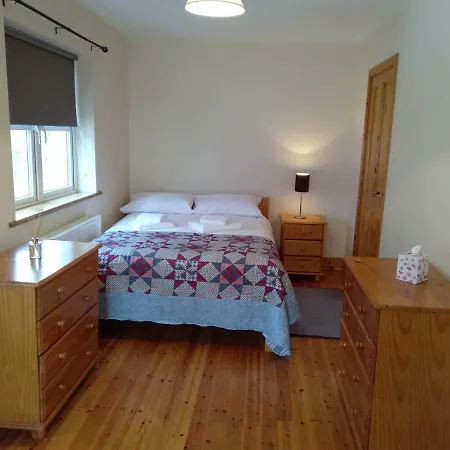 Townhouse 4 Barrow Lane *