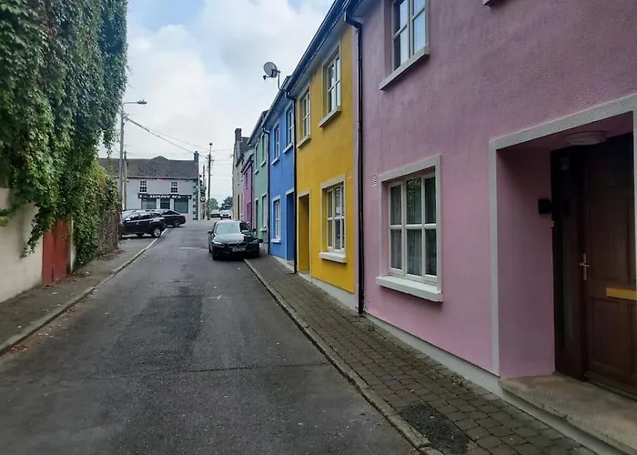 Townhouse 4 Barrow Lane 度假居 *