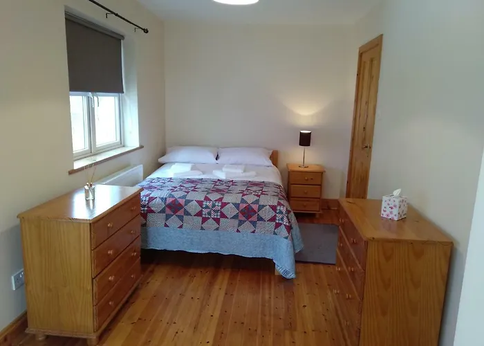 Townhouse 4 Barrow Lane *